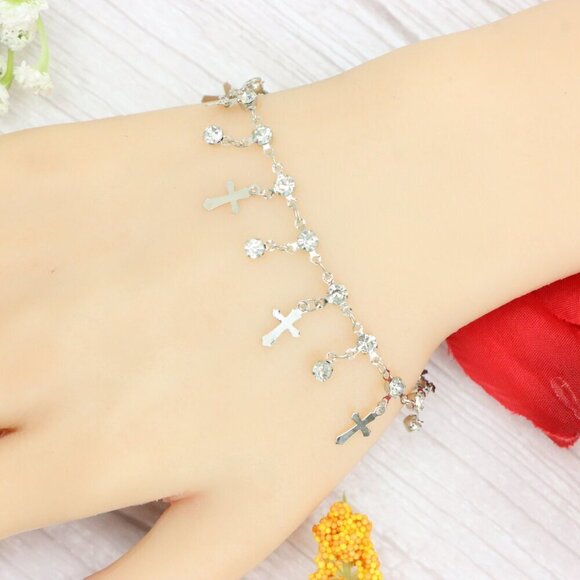 "Trendy Handmade Bracelet – A Thoughtful Gift for Girls & Women | UNVRC1317 - Picture 2 of 10